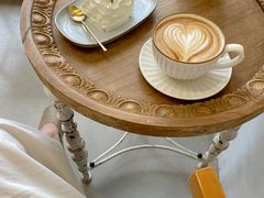 -AHAVA·Fang Baking Studio