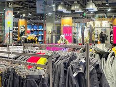 -王府井奥莱临潼小镇(临潼店)