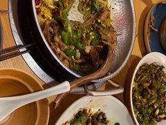 -吃饭皇帝大土家民族菜(正大广场店)