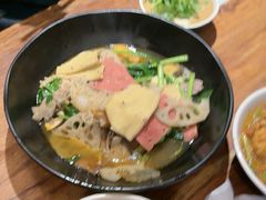 -万记麻辣烫国展总店