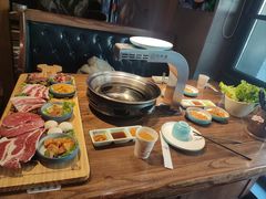 -明洞阿姨·韩式酱蟹烤肉·创意料理(三元桥店)