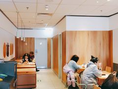 用餐区-麦当劳(玉桥中路店)