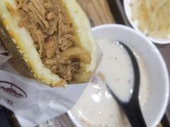 羊杂汤-穆得·老周家牛肉烧饼(普利街店)