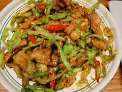 -云海肴·汽锅鸡·云南菜(天山百盛优客店)