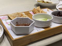 -鸭王烤鸭店(三里河店)