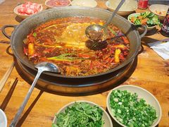 -四小区火锅·巷子里的重庆火锅(花照壁店)