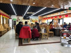 大堂-屯老二农家铁锅炖·行业领军者(梅江店)