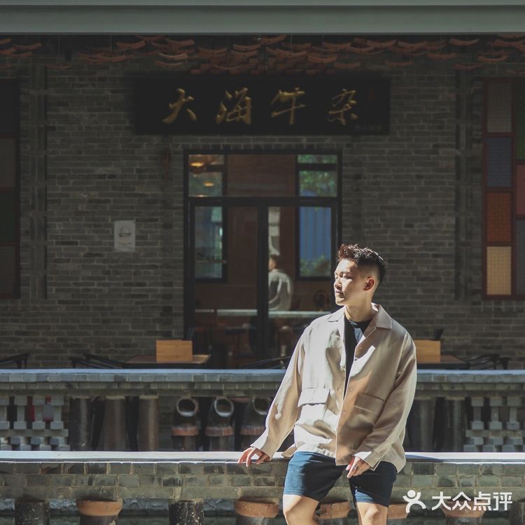 除了开平碉楼，这座百年侨乡背后的动人故事[爱心]