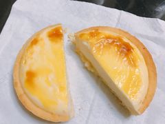流心芝士蛋挞-鲍师傅糕点(青年汇店)