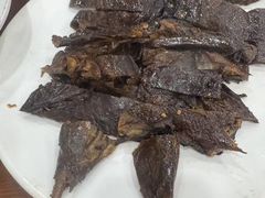 -湖南人家湘菜馆(镇江路店)