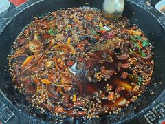 -烧哥美蛙肥肠鱼火锅·十五年社区店