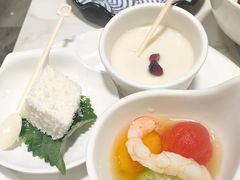 -金马门国际美食百汇(珞喻路店)