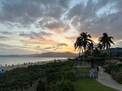 -亚龙湾中心广场