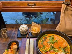 -银米·云南传统过桥米线(双廊黑金冠店)