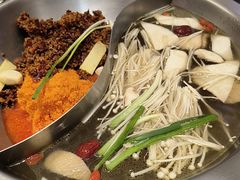 -沸炉重庆老火锅(军事博物馆店)