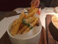 -阿妮叶李(光谷世界城店)