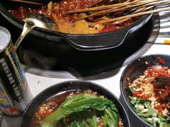 -钢管厂五区小郡肝串串香(奥克斯广场锦城万达店)