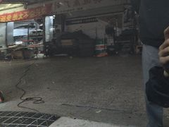 -鲨鱼皮汽车凹陷玻璃修复(静安店)