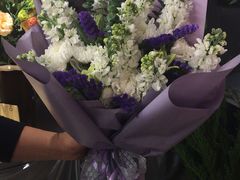 定制祭扫花束-花言草语鲜花店(灵山路店)
