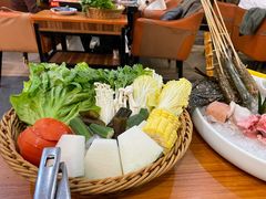 -樾餐厅泰式海鲜火锅(民歌湖店)