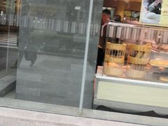 -巴黎贝甜(大宁国际商业广场店)