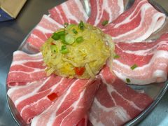 酸菜-马路牙子烧烤音乐酒馆(望京店)