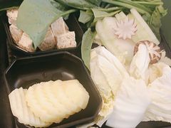 -一席地·本地鸡窝·杭帮鸡火锅(萧山银隆百货店)