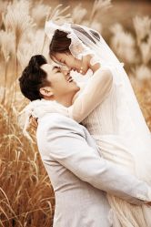 -雪中彩影婚纱摄影·微光艺术中心