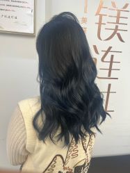 -镁连社·美联社