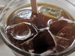 -星巴克(港汇1号办公楼店)