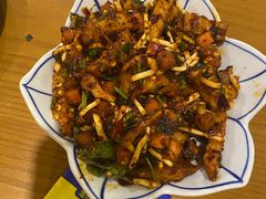 -包整·丝娃娃(一览甲秀楼风景店)