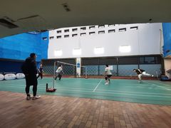 -虹桥河滨花园会所游泳馆