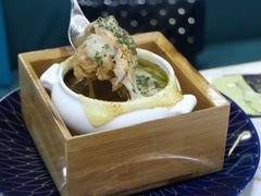 -La Mer Restaurant & Lounge