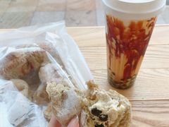 -顶东面包花园·生日蛋糕(世博店)