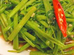 -Dang restaurant (patong phuket)