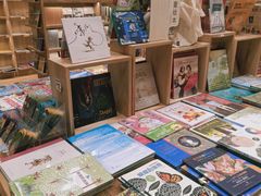 -猫的天空之城概念书店(印象城购物中心店)