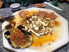 -宏宏无烟石板烧烤