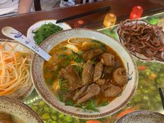 -金杨拉面王小吃面馆·牛三宝面·红烧牛肉粉