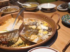 -洱火云南酸菜牛肉火锅(石景山当代商城店)