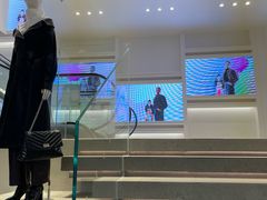 -URBAN REVIVO(七宝领展广场店)