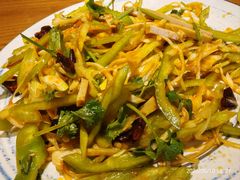 -雪乡阁东北农家菜(颛桥约好休闲街店)