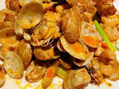 -休记光头香辣蟹干锅店(衣冠庙店)