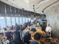 -怡豪大饭店·49楼旋转自助餐厅