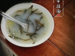 -胡成记口蘑龙眼包子(盐道街店)