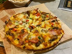 见手青诺邓火腿披萨-大理董·董家小厨野生菌火锅(古城旗舰店)