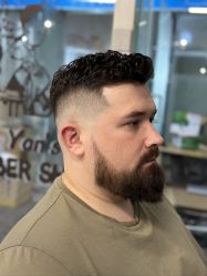 -老男孩男士理容馆·理发·烫染·修面