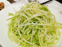 -品悦酒店(三林古镇店)