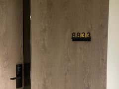 -上海虹桥中心爱琴海亚朵S酒店