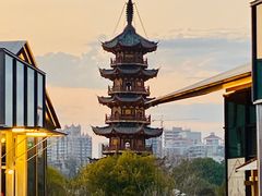 -龙华寺