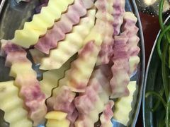 -老石黑山羊毛驴肉火锅(金凯广场店)